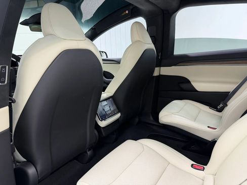 Used 2026 Tesla Model X Sport Utility 4D image 16