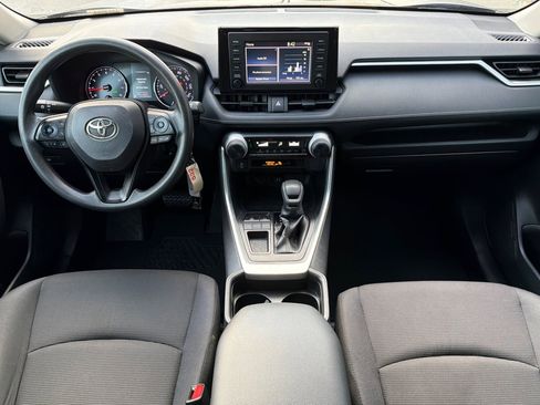Used 2019 Toyota RAV4 LE image 17