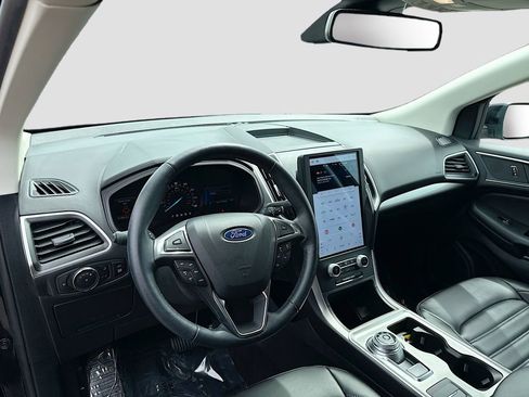Certified 2023 Ford Edge SEL w/ Convenience Package AWD/4WD image 9