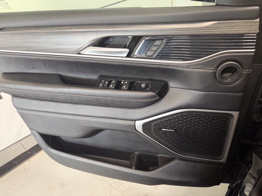 Used 2024 Jeep Wagoneer Series II AWD/4WD image 15