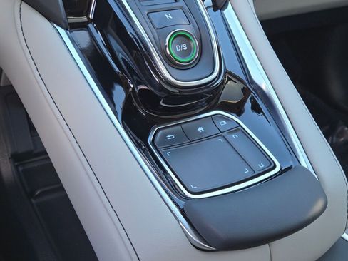Used 2025 Acura RDX w/ Technology Package image 32