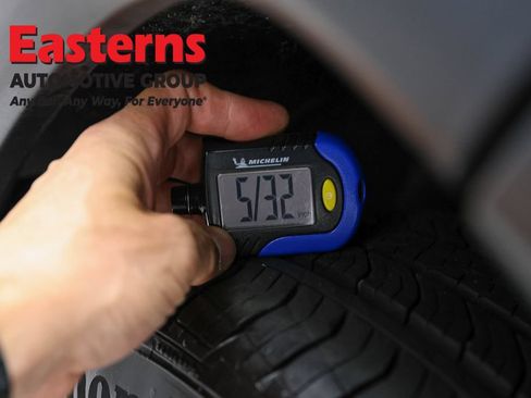 Used 2025 Jeep Compass Limited AWD/4WD image 26