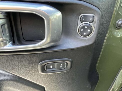 Used 2021 Jeep Wrangler Unlimited Sport image 18