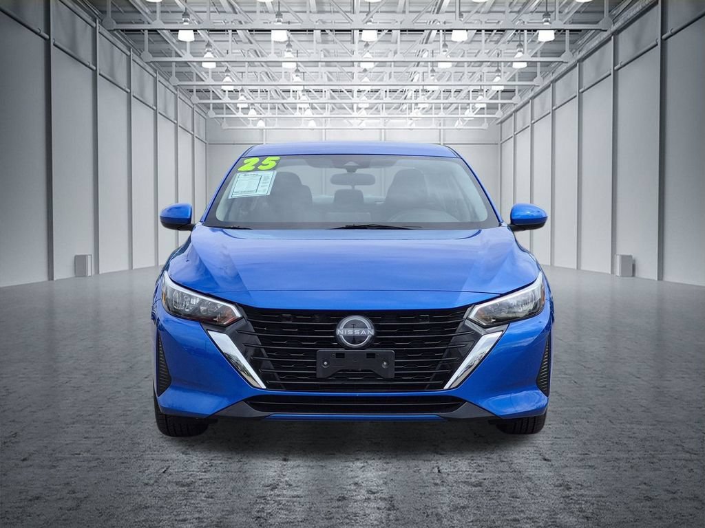 Used 2025 Nissan Sentra SV FWD image 2
