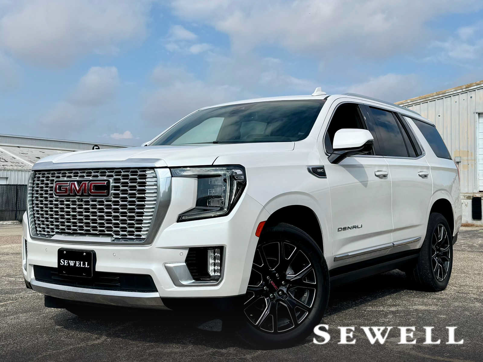 Certified 2024 GMC Yukon Denali w/ Max Trailering Package AWD/4WD image 1