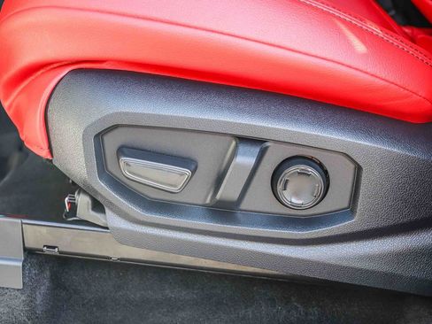 Certified 2025 Toyota Tacoma TRD Pro AWD/4WD image 28