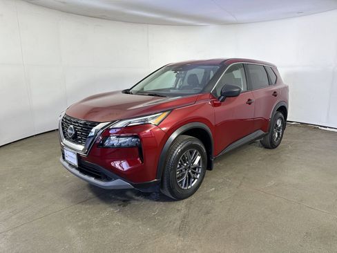 Certified 2023 Nissan Rogue S image 24