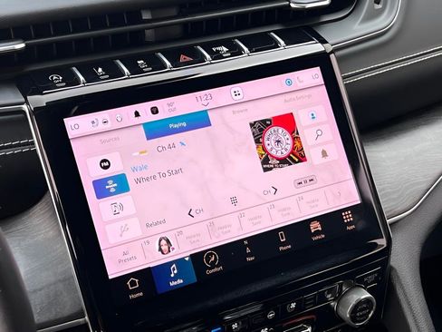 Used 2022 Jeep Grand Cherokee L Overland w/ Luxury Tech Group IV image 29