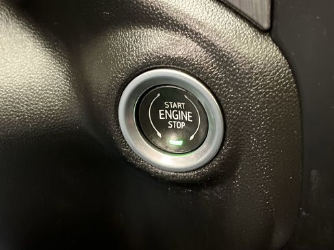 Certified 2022 GMC Sierra 1500 Denali w/ Denali Premium Package AWD/4WD image 24