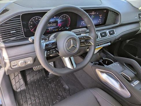 New 2026 Mercedes-Benz GLS 450 4MATIC image 3