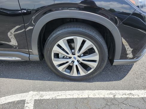 Used 2022 Subaru Ascent Limited AWD/4WD image 11