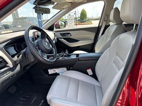 Certified 2021 Nissan Rogue SV w/ Premium Package FWD image 3