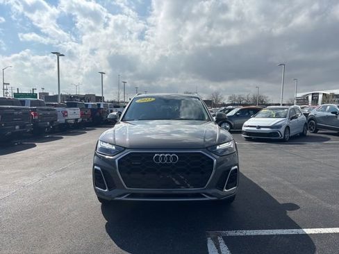 Used 2023 Audi Q5 2.0T Premium w/ Convenience Package AWD/4WD image 4