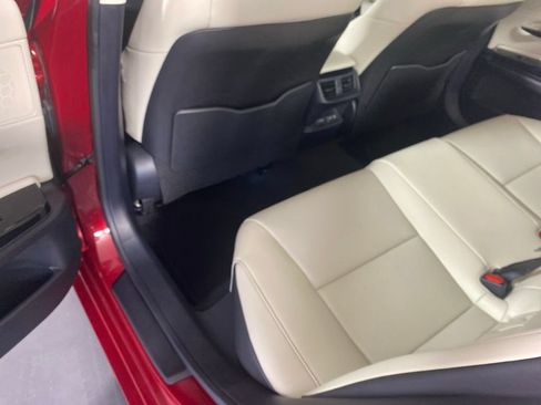 Used 2025 Lexus ES 350 w/ Premium Package FWD image 27