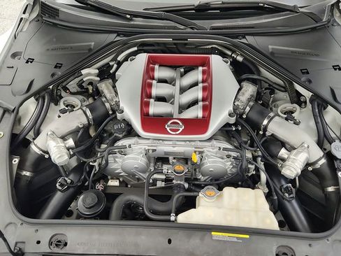 Used 2017 Nissan GT-R Premium w/ Premium Interior Package AWD/4WD image 49