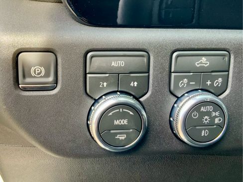 New 2026 GMC Sierra 1500 Elevation image 41