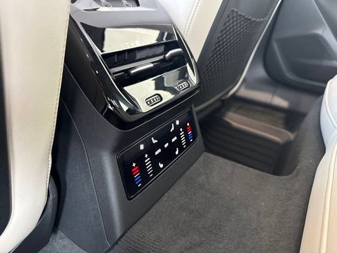 New 2026 Audi A6 Premium Plus AWD/4WD image 40