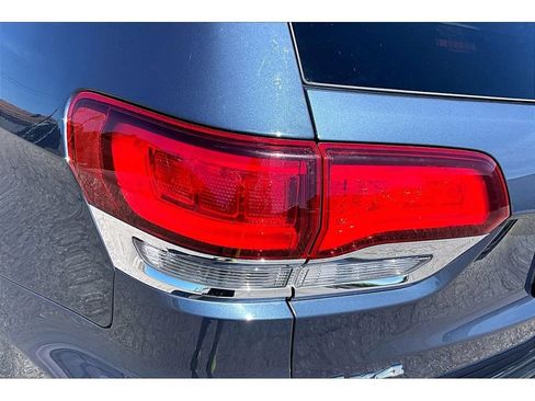 Used 2021 Jeep Grand Cherokee Limited w/ Sun & Sound Group AWD/4WD image 37