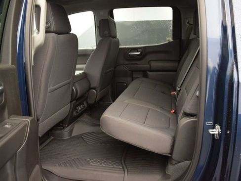 Used 2021 Chevrolet Silverado 1500 LT AWD/4WD image 15