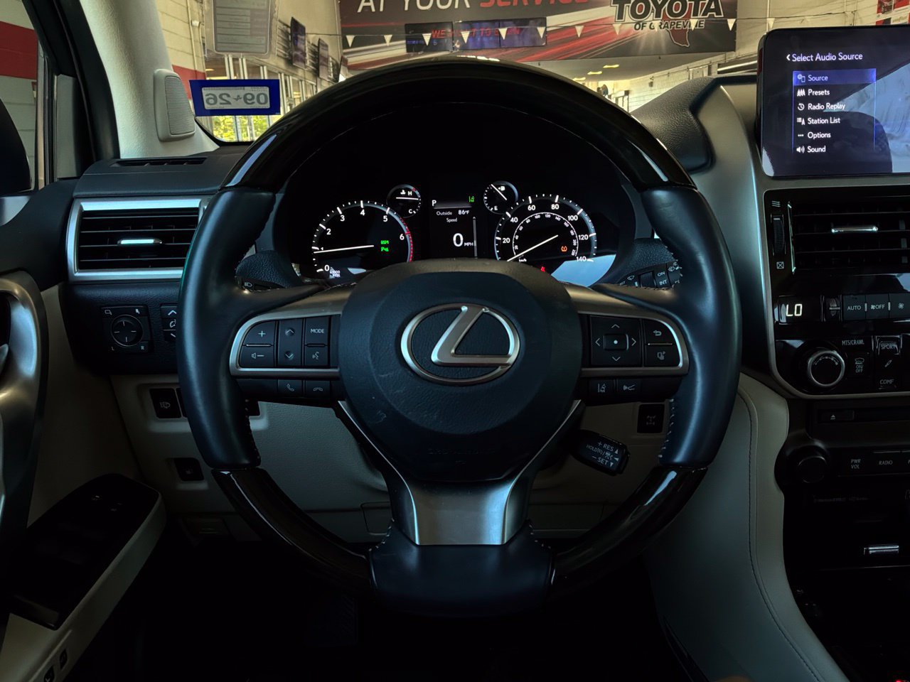 Used 2022 Lexus GX 460 Luxury w/ Off Road Package AWD/4WD image 51