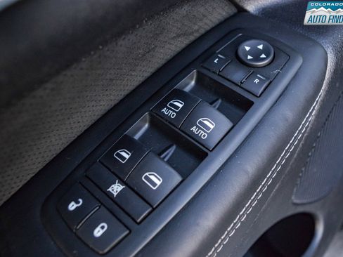 Used 2012 Jeep Grand Cherokee SRT8 w/ Luxury Group II image 11