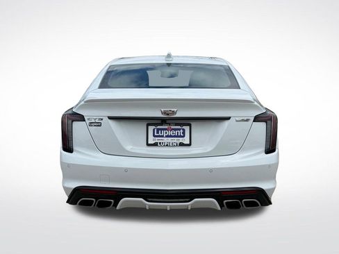 Used 2025 Cadillac CT5 V RWD image 4