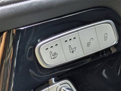 Used 2020 Mercedes-Benz G 550 image 27