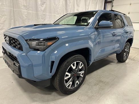 Used 2025 Toyota 4Runner TRD Sport image 3