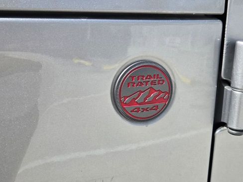 Certified 2019 Jeep Wrangler Unlimited Rubicon AWD/4WD image 13