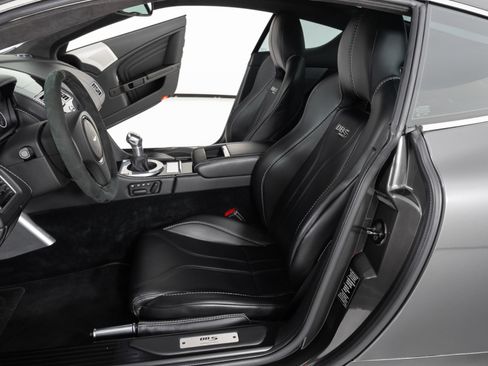 Used 2011 Aston Martin DBS Coupe RWD image 14
