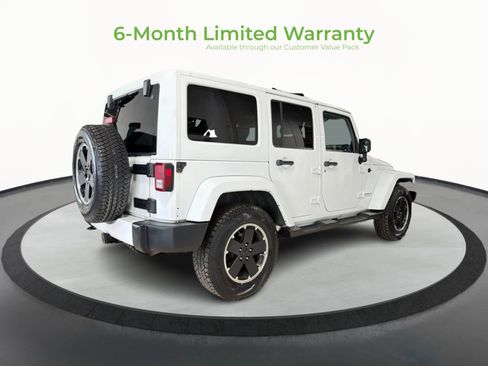 Used 2012 Jeep Wrangler Altitude AWD/4WD image 7