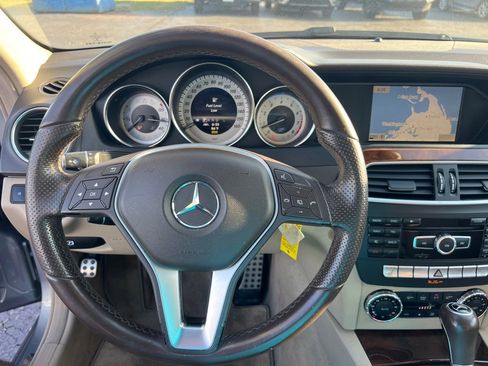 Used 2013 Mercedes-Benz C 300 4MATIC Sedan image 22