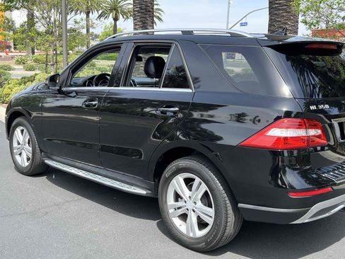 Used 2015 Mercedes-Benz ML 350 4MATIC w/ Premium 1 Package image 54