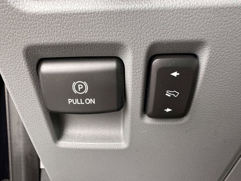 Certified 2023 Ford F150 Lariat w/ Equipment Group 502A High image 18