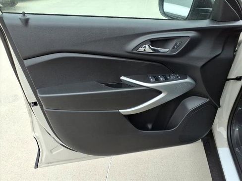 New 2026 Chevrolet Trax RS image 14