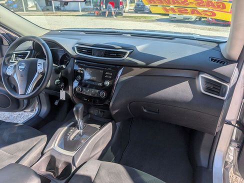 Used 2016 Nissan Rogue S image 14