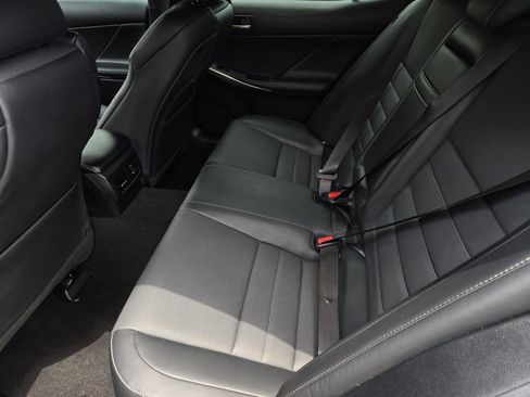 Used 2020 Lexus IS 350 F Sport w/ F Sport Package RWD image 11