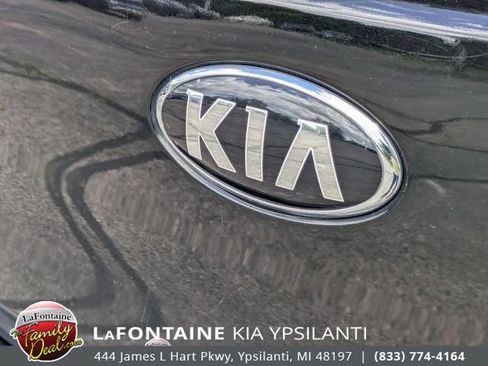 Used 2019 Kia Cadenza Technology FWD image 9