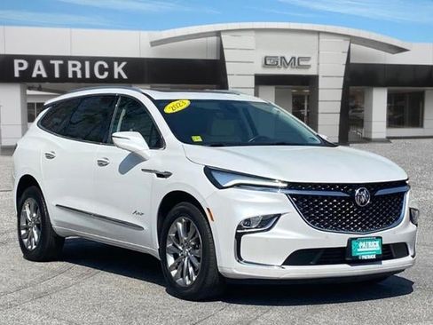 Used 2023 Buick Enclave Avenir w/ Trailering Package, 5000 lbs. FWD image 1
