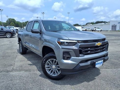 New 2026 Chevrolet Colorado LT w/ LT Convenience Package image 2