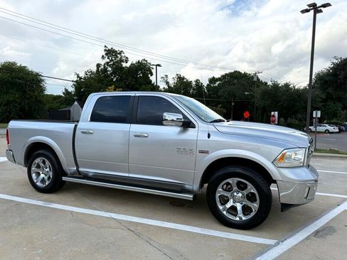 Used 2015 RAM 1500 Laramie w/ Convenience Group image 4