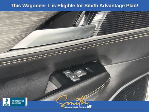 Used 2024 Jeep Wagoneer L Series II image 15