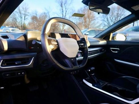 Used 2025 Kia K4 GT-Line w/ GT-Line Premium Package image 19