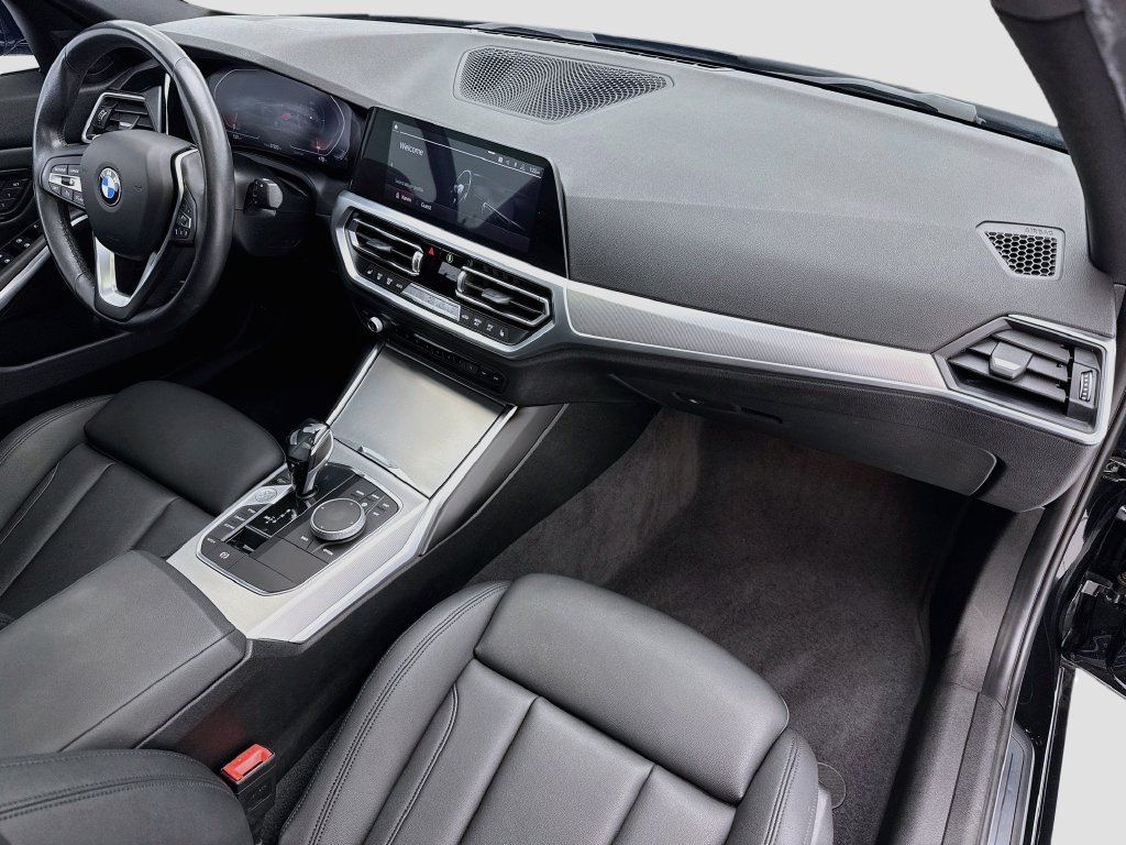 Certified 2019 BMW 330i Sedan w/ Driving Assistance Package RWD image 16