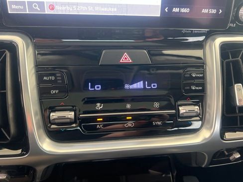 Certified 2022 Kia Sorento SX AWD/4WD image 55