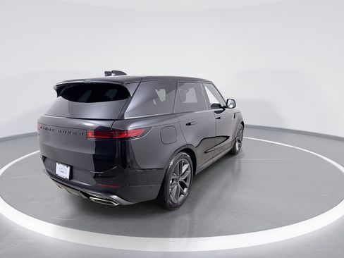 New 2027 Land Rover Range Rover Sport SE AWD/4WD image 8
