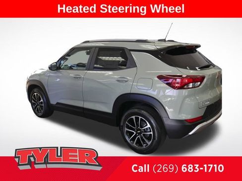 New 2026 Chevrolet TrailBlazer LT w/ Convenience Package AWD/4WD image 3