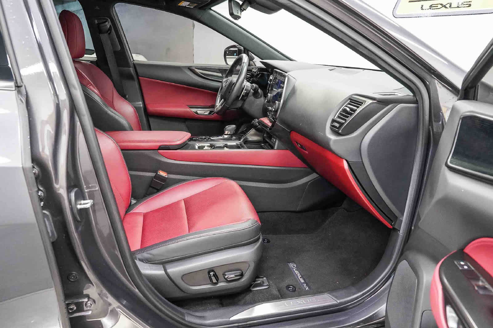 Used 2025 Lexus NX 250 FWD w/ Cold Area Package image 17