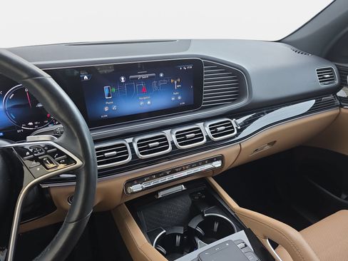 Certified 2024 Mercedes-Benz GLE 450e 4MATIC image 20