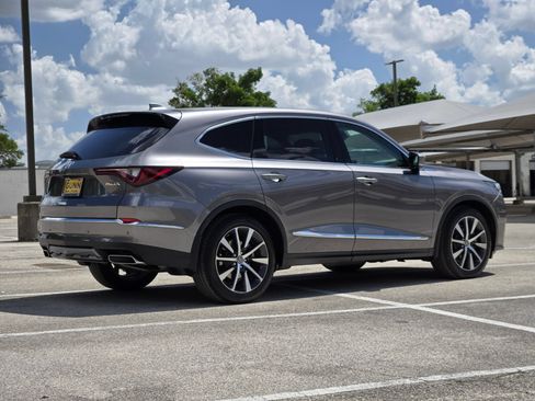 Certified 2026 Acura MDX FWD w/ Technology Package image 5